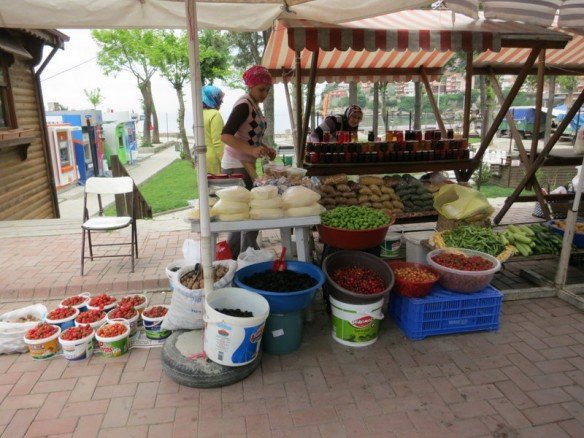market at Amasra