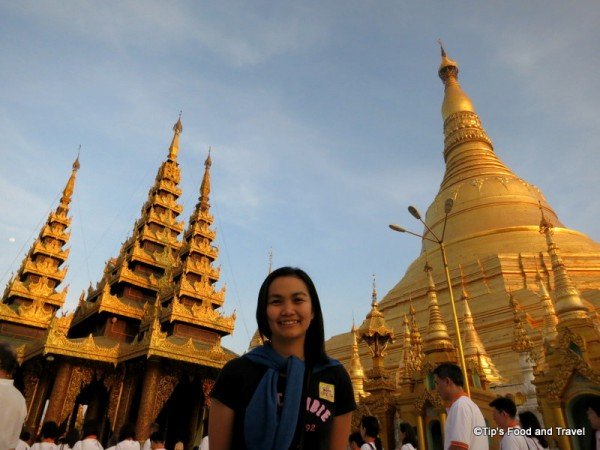 an evening at Shwedagon, Burma